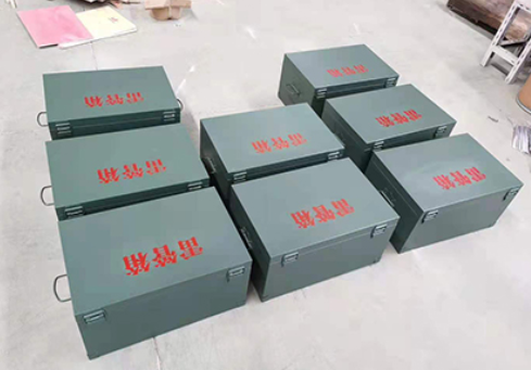 南宝镇炸药箱和雷管箱一般是怎么存放的？