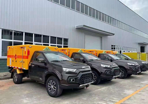南宝镇爆破器材运输车-保障安全与效率的关键